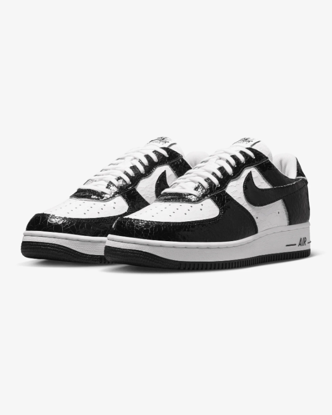 Nike Low-Top Sneakers – Black & White Crackle Finish