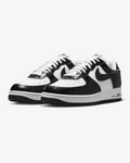 Nike Low-Top Sneakers – Black & White Crackle Finish