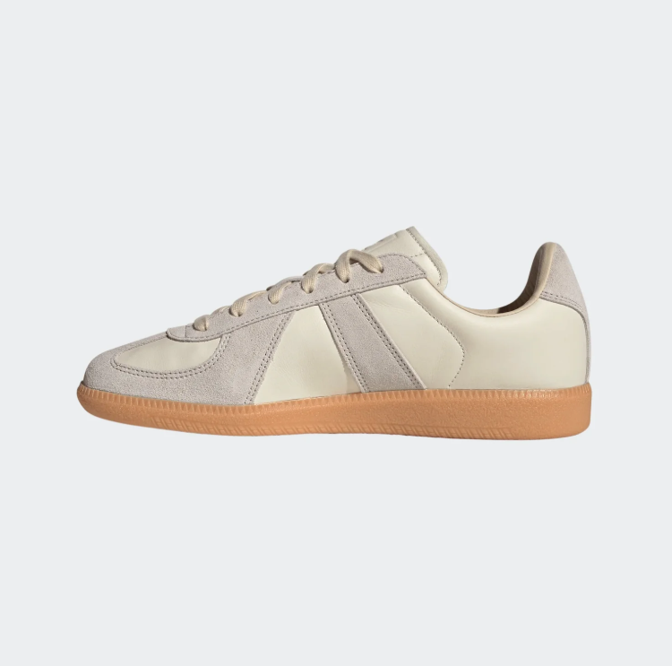 adidas Low-Top Sneakers – Cream, Light Grey & Gum